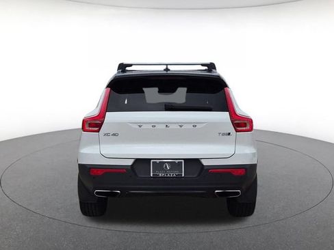 Used 2020 Volvo XC40 T5 R-Design AWD/4WD image 6