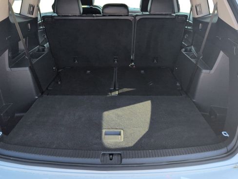 Used 2024 Volkswagen Atlas SE image 11