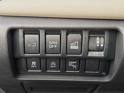 Used 2023 Subaru Forester Limited image 27