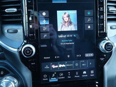 Used 2025 RAM 1500 Laramie w/ Sport Appearance Package image 19