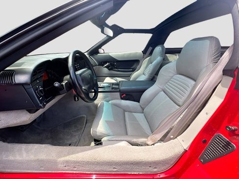 Used 1995 Chevrolet Corvette Coupe RWD image 19