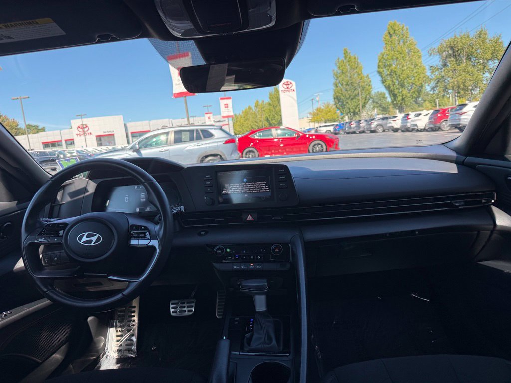 Used 2025 Hyundai Elantra Sport FWD image 20