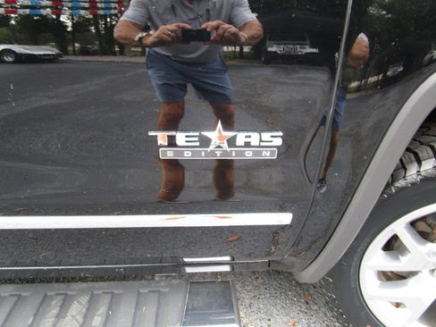 Used 2018 GMC Sierra 1500 SLT w/ Texas SLT Premium Package image 35