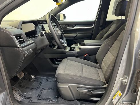 Used 2025 GMC Terrain Elevation FWD image 15