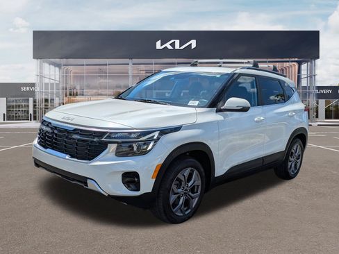 Certified 2024 Kia Seltos S FWD image 6