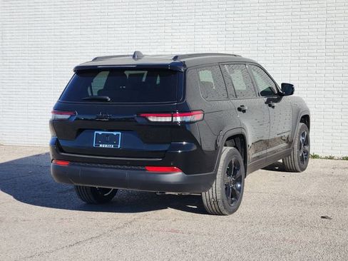 New 2025 Jeep Grand Cherokee L Altitude RWD image 4