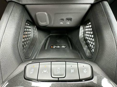 Used 2025 Chevrolet TrailBlazer ACTIV w/ Convenience Package FWD image 34