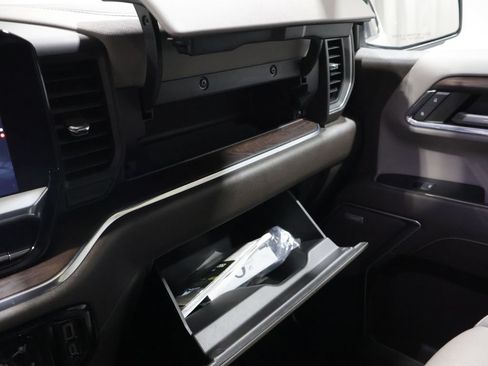 Used 2023 GMC Sierra 1500 SLT w/ SLT Premium Package AWD/4WD image 29