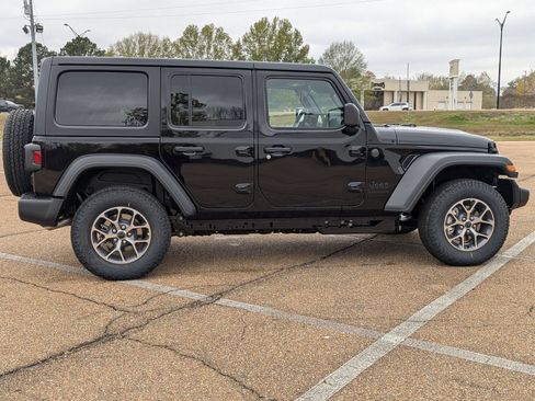 New 2026 Jeep Wrangler Unlimited Sport AWD/4WD image 7