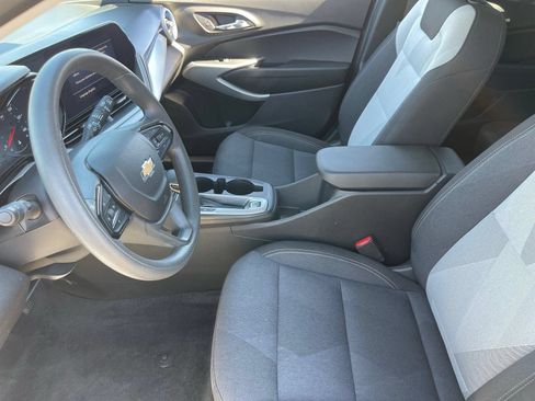 Used 2025 Chevrolet Trax LS FWD image 20