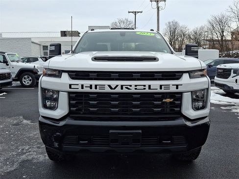 Used 2023 Chevrolet Silverado 2500 Custom w/ Custom Convenience Package image 2