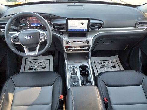 Used 2023 Ford Explorer XLT w/ Equipment Group 202A image 17