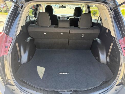Used 2015 Toyota RAV4 XLE image 15