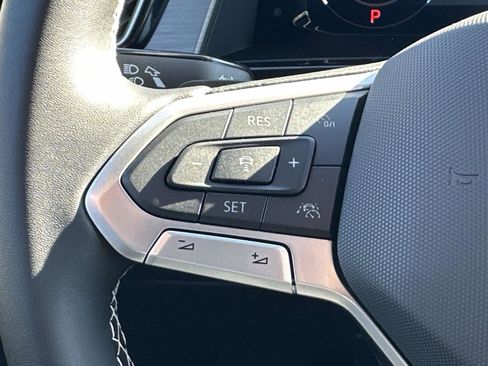 New 2026 Volkswagen Atlas Cross Sport SE image 23