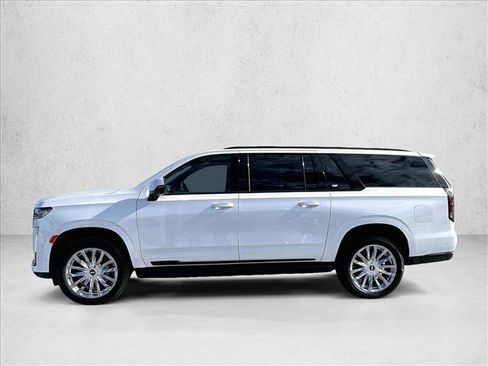 Used 2023 Cadillac Escalade ESV Sport w/ LPO, ONYX Package image 6