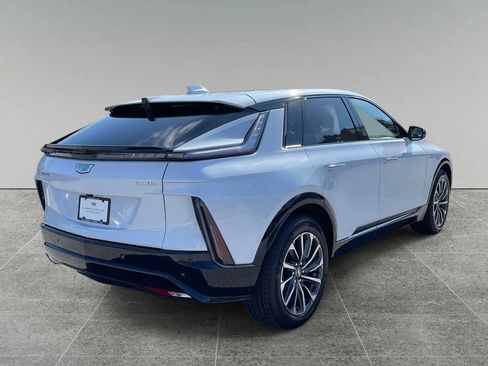New 2026 Cadillac Lyriq Sport image 5