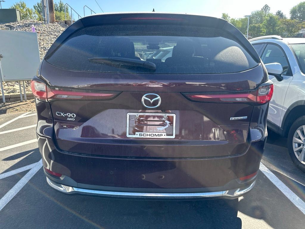 Used 2024 MAZDA CX-90 Plug-In Hybrid w/ Premium Pkg AWD/4WD image 5