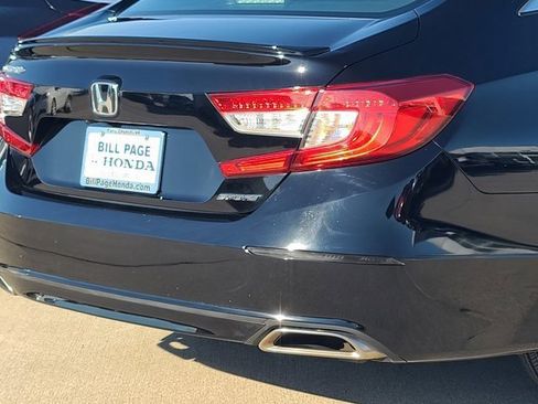 Used 2022 Honda Accord Sport image 7
