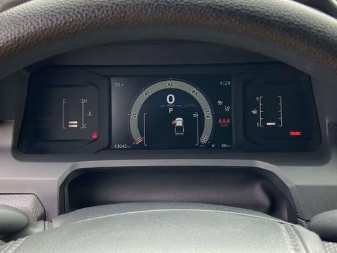 Used 2025 Toyota Tacoma SR image 32