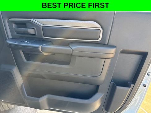 New 2026 RAM 2500 Tradesman w/ Chrome Appearance Group AWD/4WD image 13