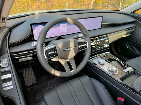 Used 2025 Genesis G80 2.5T image 2