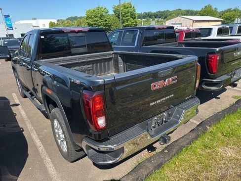 Used 2024 GMC Sierra 2500 SLE w/ SLE Value Package; AWD/4WD image 4