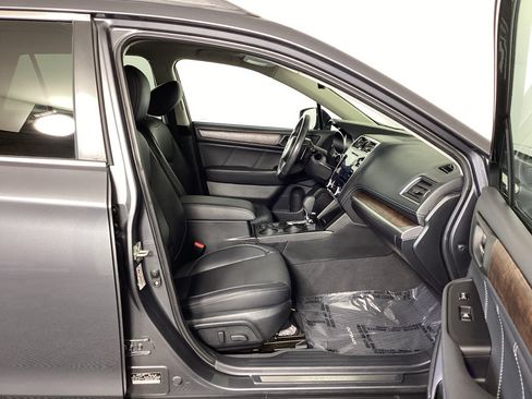 Used 2018 Subaru Outback 2.5i Limited AWD/4WD image 10
