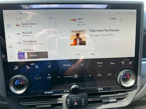 Used 2025 Lexus GX 550 w/ Accessory Package (Z1) AWD/4WD image 13
