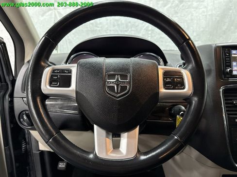 Used 2017 Dodge Grand Caravan SE w/ Power Window Group image 4