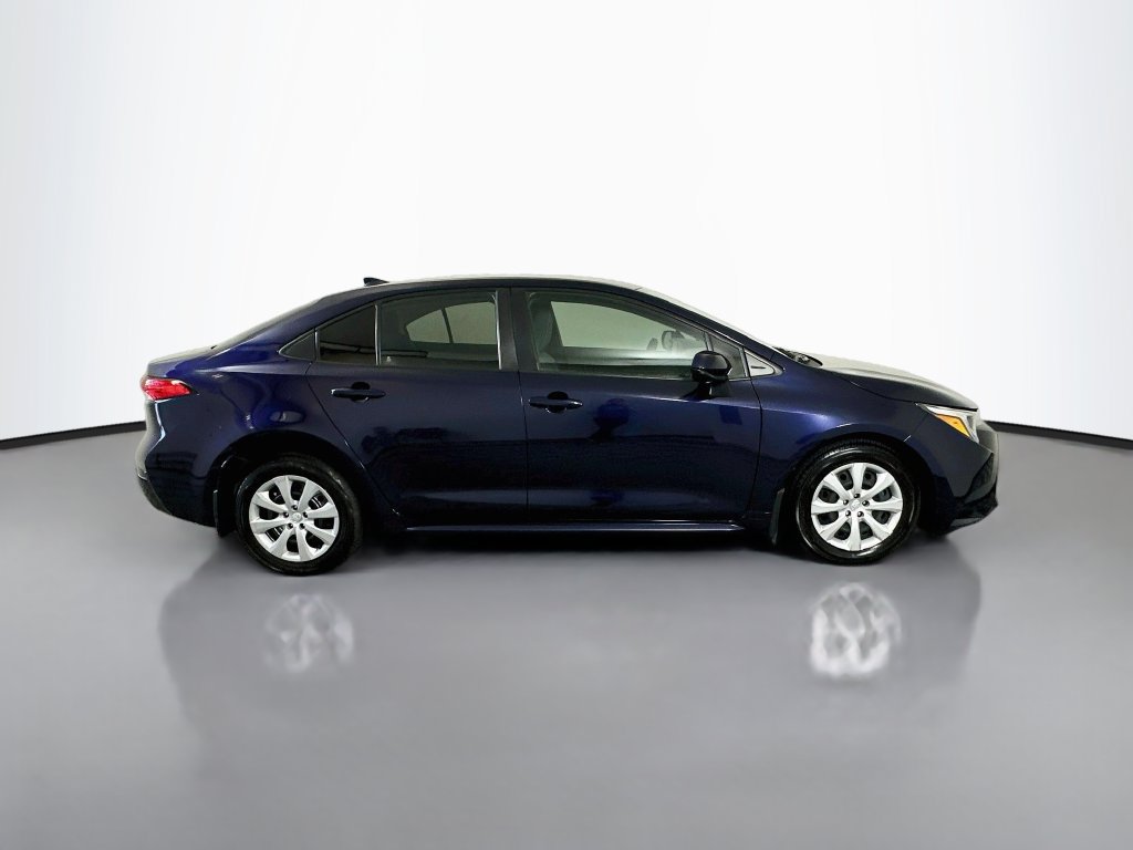 Used 2024 Toyota Corolla LE FWD image 4