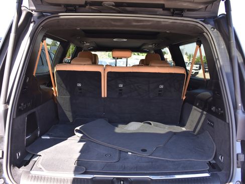 Used 2024 Jeep Grand Wagoneer L Series III w/ Rear Seat Video Group 1 AWD/4WD image 41