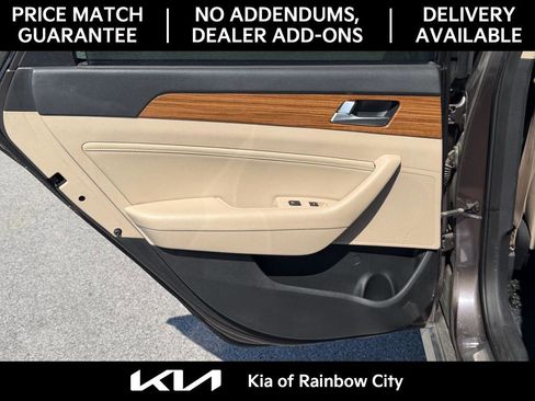 Used 2015 Hyundai Sonata Limited w/ Option Group 05 FWD image 17