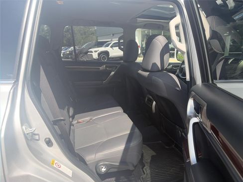Used 2019 Lexus GX 460 Premium AWD/4WD image 14