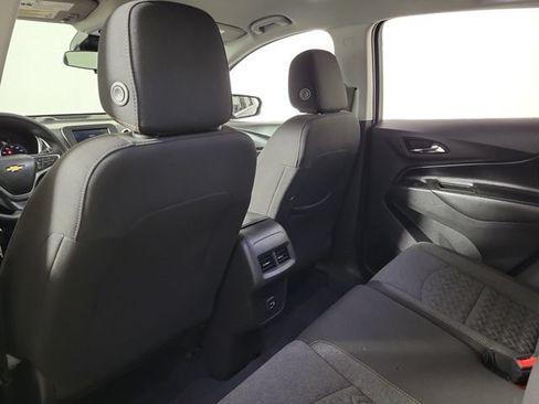 Used 2022 Chevrolet Equinox LT FWD image 11