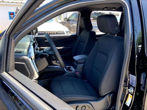 Used 2026 GMC Canyon Elevation w/ Convenience Package image 8