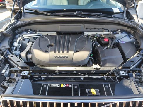 Used 2023 Volvo XC60 B5 Plus w/ Protection Package Premier image 29