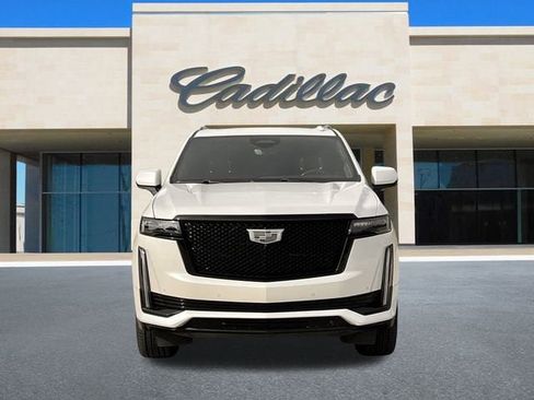 Used 2022 Cadillac Escalade ESV Sport Platinum w/ LPO, ONYX Package image 11