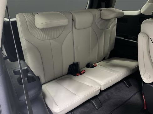 Used 2025 Hyundai Palisade Calligraphy image 36