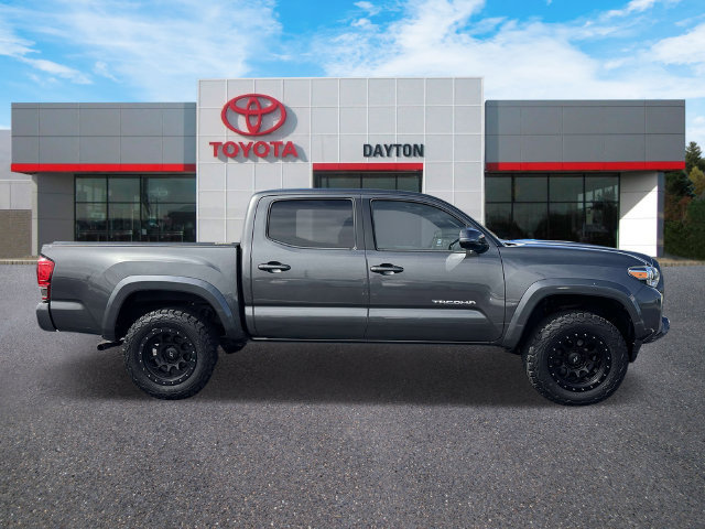 Used 2017 Toyota Tacoma TRD Sport w/ Premium & Technology Package AWD/4WD image 6