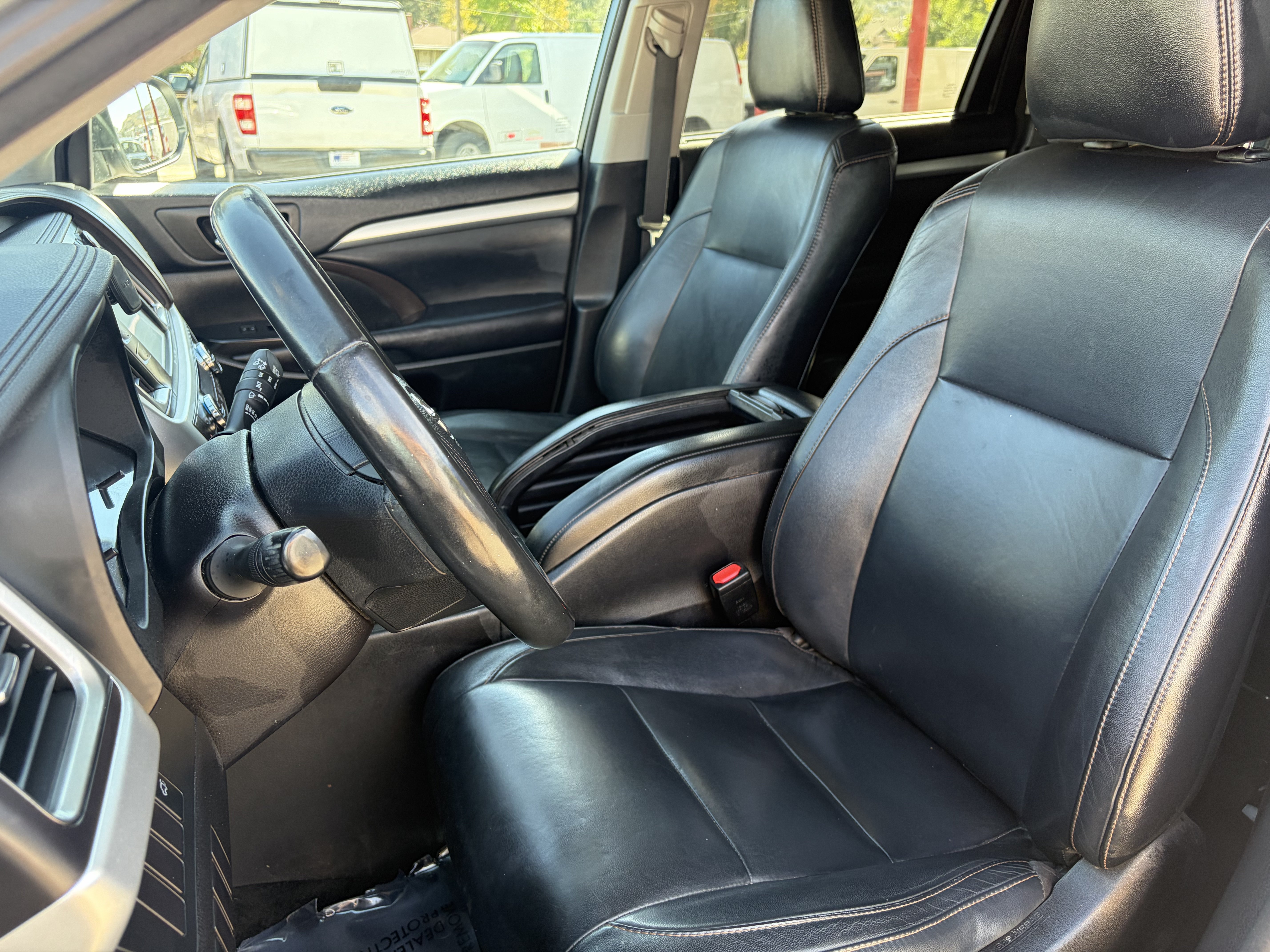 Used 2016 Toyota Highlander XLE w/ Protection Package #3 AWD/4WD image 18