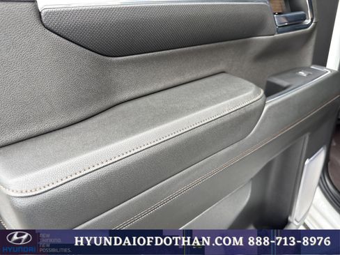 Used 2024 Chevrolet Silverado 1500 High Country w/ Technology Package image 11