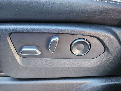 Used 2023 Cadillac Escalade Sport image 9