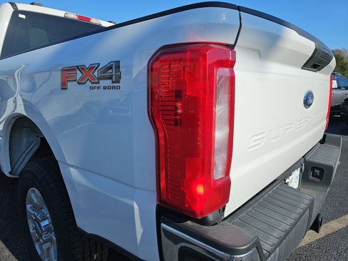 Used 2023 Ford F250 XLT w/ FX4 Off-Road Package image 31