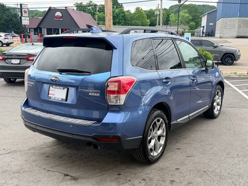 Used 2017 Subaru Forester 2.5i Touring AWD/4WD image 6