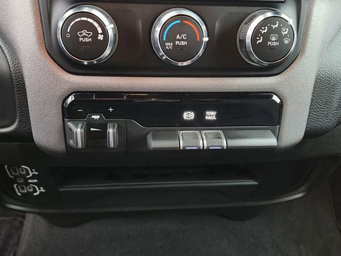 Used 2024 RAM 3500 Big Horn image 19