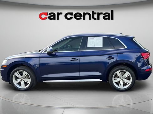 Used 2019 Audi Q5 2.0T Premium Plus w/ Premium Plus Package AWD/4WD image 2