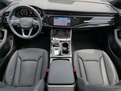 Certified 2026 Audi Q8 Premium Plus w/ Premium Plus Package AWD/4WD image 31