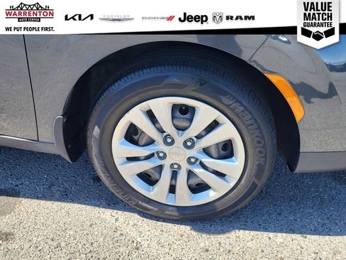 Used 2022 Kia Soul LX FWD image 22