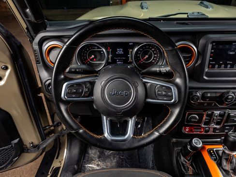 Used 2020 Jeep Gladiator Mojave w/ LED Lighting Group image 17