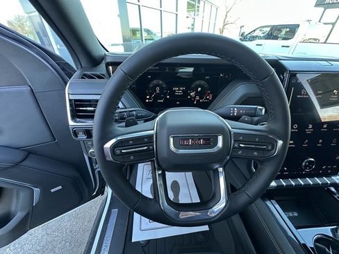 New 2026 GMC Yukon Elevation w/ LPO, Floor Liner Package image 18